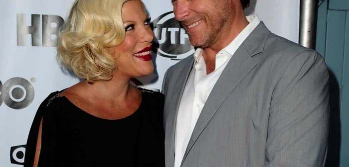 Tori Spelling şi soţul ei, Dean McDermot