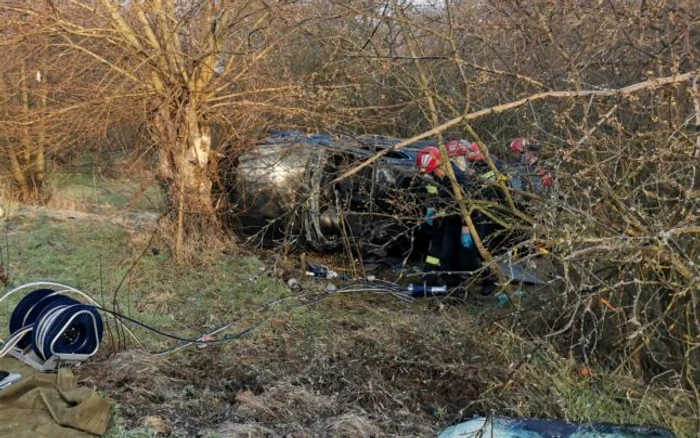 MAșina a fost găsită la 6 ore după accidentFoto: adevarul.ro