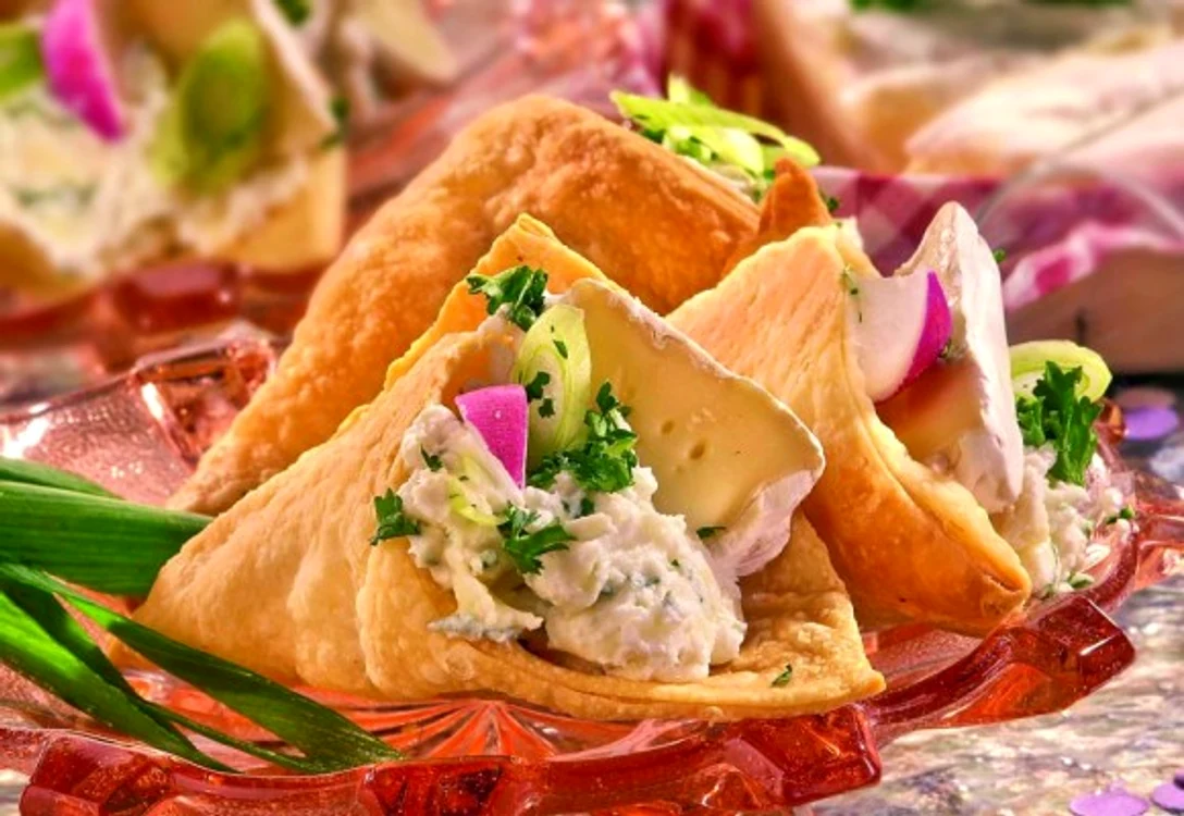 
    Trebuie să încerci aceaste plăcinţele cu brânză!clickpoftabuna.ro  