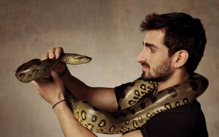 Paul Rosolie, expert în şerpi şi
faună sălbatică, se va lăsa mâncat de o anaconda FOTO Discovery
Channel