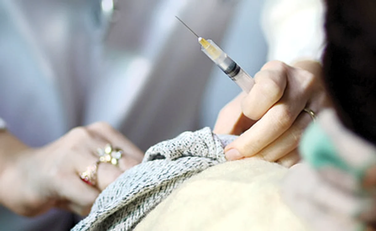 Cadrele medicale trebuie să se vaccineze