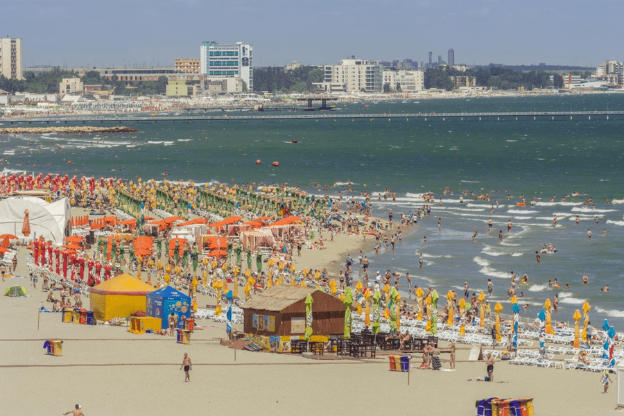 Turiștii care aleg Mamaia în sezonul 2023 vor plăti o nouă taxă. „Îi va responsabiliza. O vor plăti cu drag”