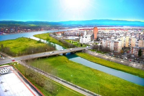 Orasul Ramnicu Valcea, foto Shutterstock jpg