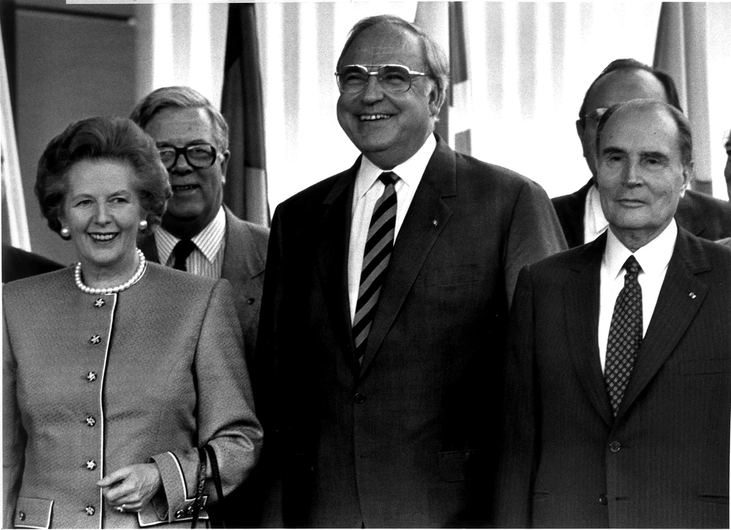 Ar fi reușit lideri ca Helmut Kohl sau Francois Mitterand să facă față mai bine provocărilor crizei financiare actuale, se întreabă editorialistul cotidianului olandez De Volkskrant, Paul Brill.