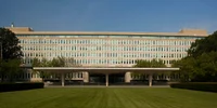 Sediul CIA din Langley, Virginia, a fost poiectat în anii '50 de firma de arhitectură Harrison & Abramovitz din New York (© The Central Intelligence Agency)
