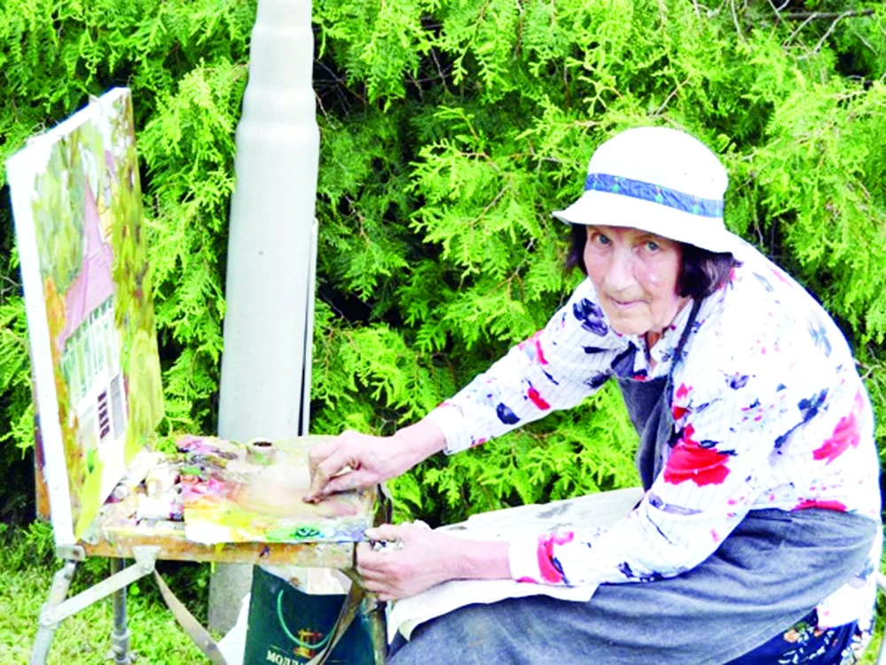 Eleonora Romanescu este apreciată pentru portrete şi nature mort FOTO: flux.md