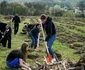 plantare puieti curtea de arges 04 foto Arhiepiscopia Argesului si Muscelului jpg