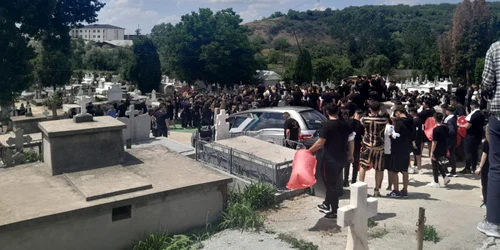 flavius magraon inmormantare cimitir   foto A M (1) jpeg