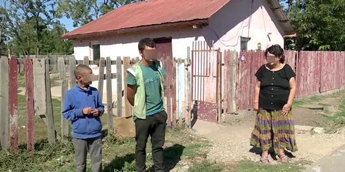 familia cfratilor batuti buzau png