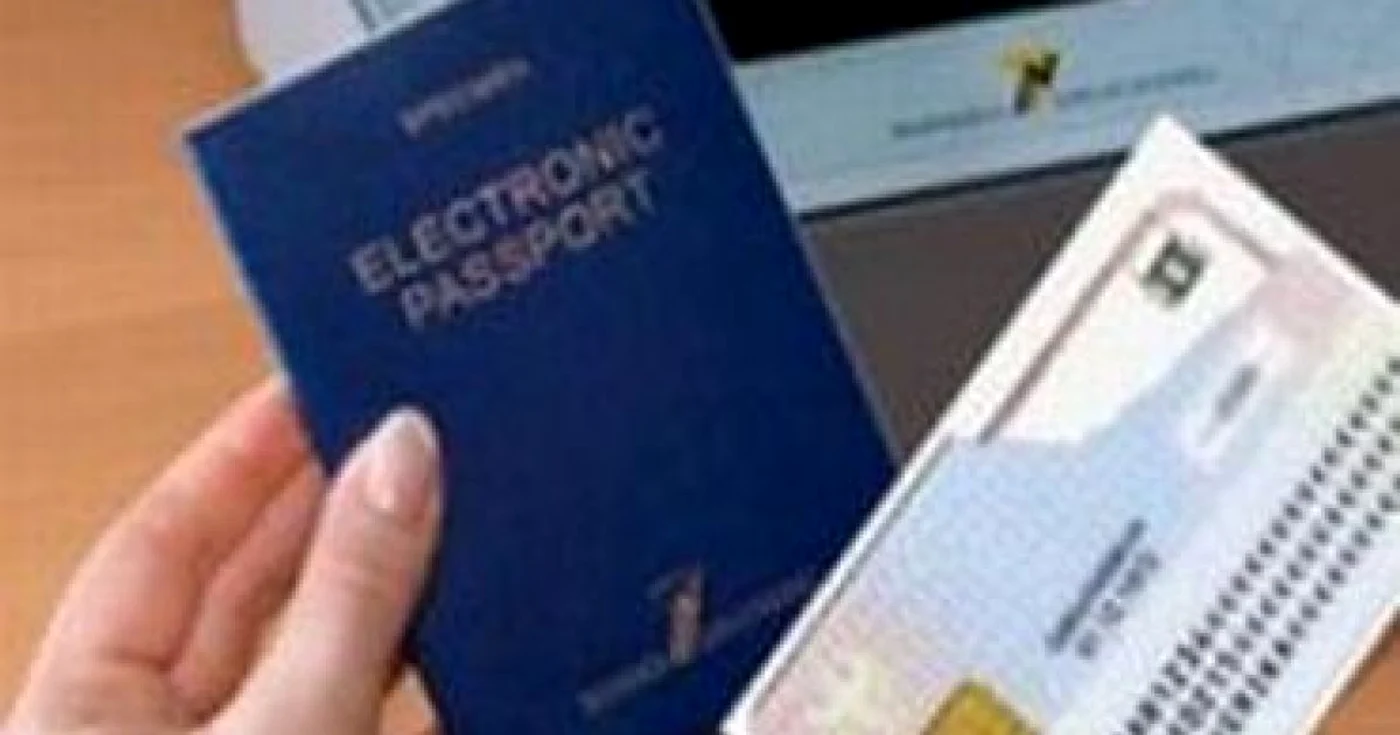 Arad: Paşapoartele electronice se vor elibera de pe 19 octombrie