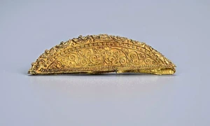 gold hair ornament jpg