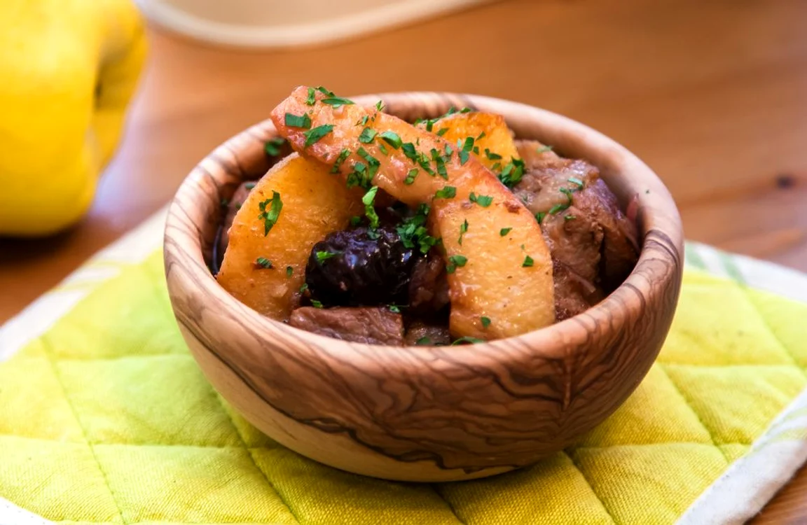 cea mai buna mancare de gutui cu carne jpeg