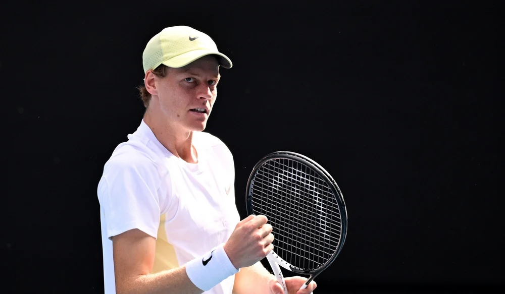 Sinner și-a pus pe cap coroana de la Indian Wells. Rusul Medvedev, bătut în două tie-break-uri