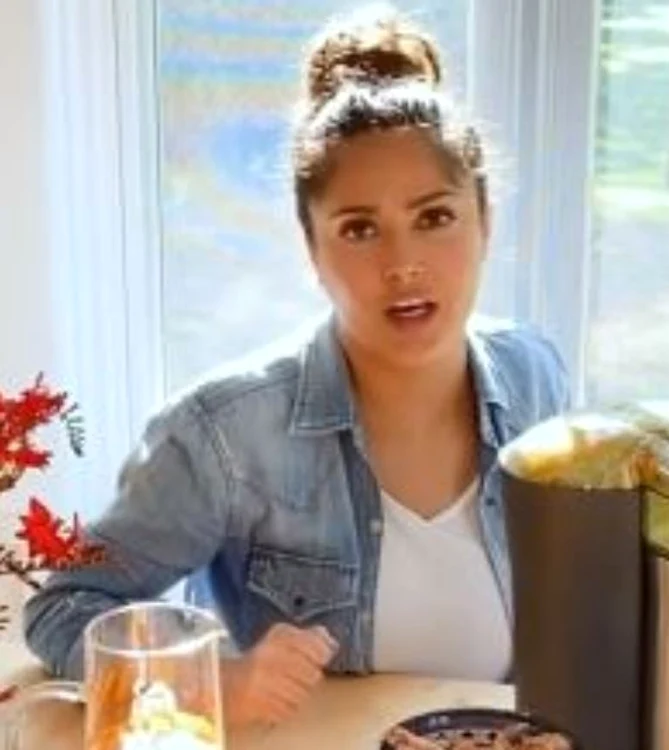 Salma a arătat sucul miraculosFoto: Instagram