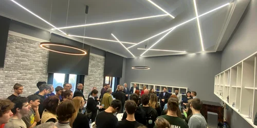 Spatiu bibliotecă Arad 1 jpg