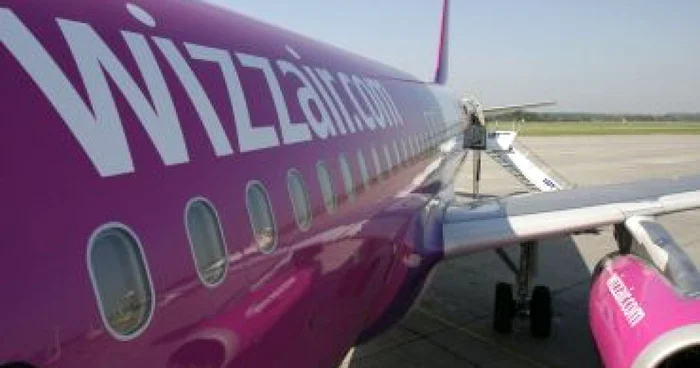 Un avion al companiei Wizz Air a fost lovit de fulger