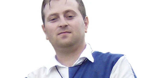 Huendoara: PORTRET / Daniel Cărmăzan, scutierul economist de la castel