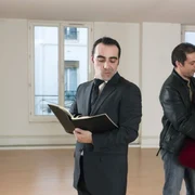 agent imobiliar apartament locuinta cuplu cautare FOTO shutterstock