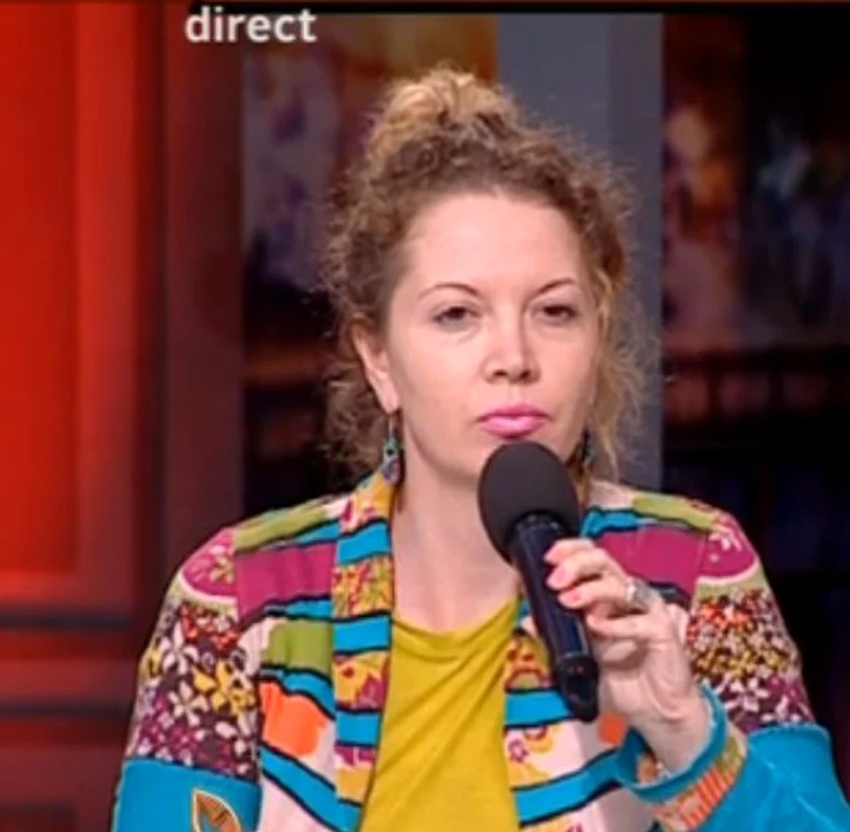 Oana Lis, nemachiată şi necoafată într-o emisiune TV