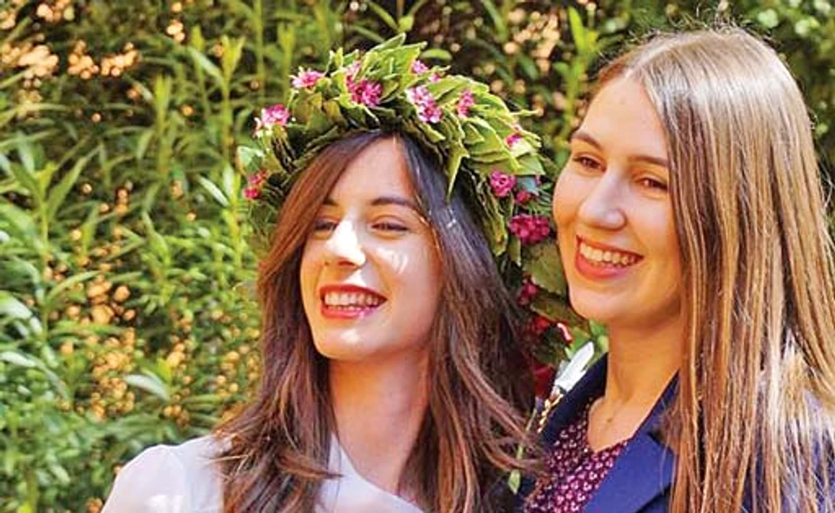 Veronica și Otilia abia așteptau să plece în vacanțăFoto: modenaindiretta.it