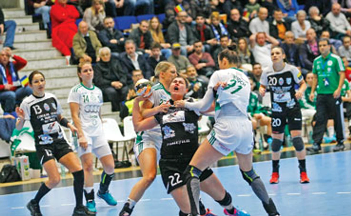 
    Oana Manea s-a luptat cu unguroaicele, dar greul de abia acum începe, în sferturile LigiiFoto: David Muntean  