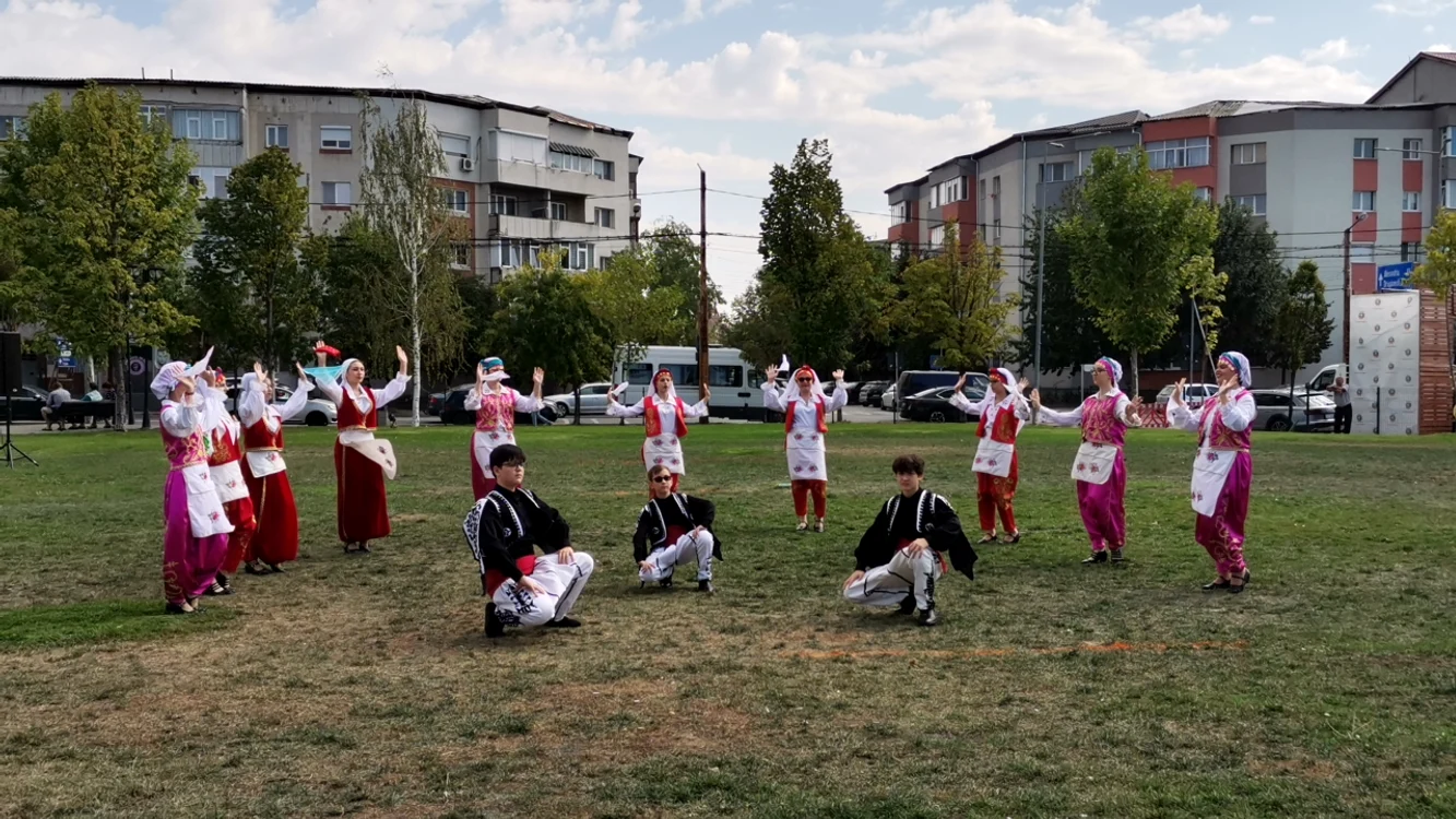 Ansamblurile reprezentând etniile vor avea spectacole zilnic FOTO: A.M.