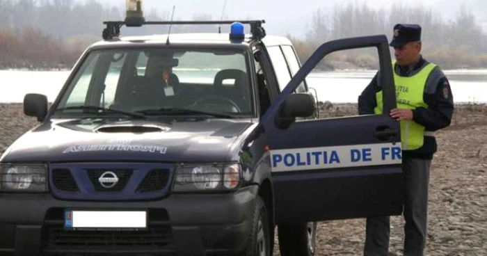 Arad: Peste 40 de tone de haine contrafăcute au fost confiscate la Vama Vărşand