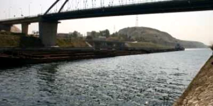 Slatina: Un bărbat a fost înghiţit de apele Dunării la Corabia