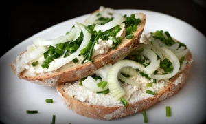 eloneo a sandwich 1377347 jpg