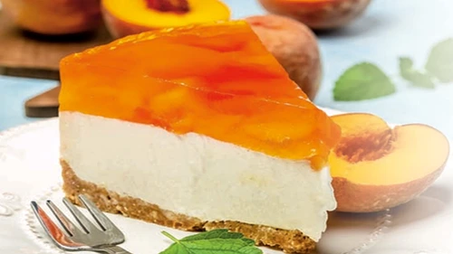 cheesecake cu piersici jpg