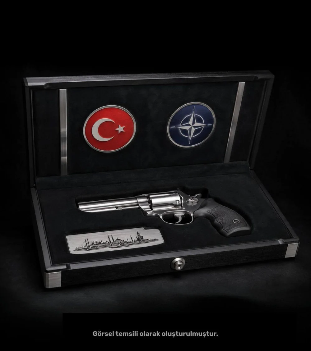 Ce au făcut liderii europeni cu revolverele primite cadou de la Erdogan la Summitul NATO de la Ankara