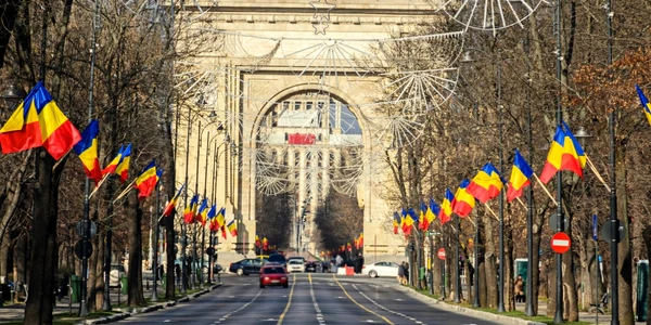 arcul de triumf ziua nationala foto shutterstock