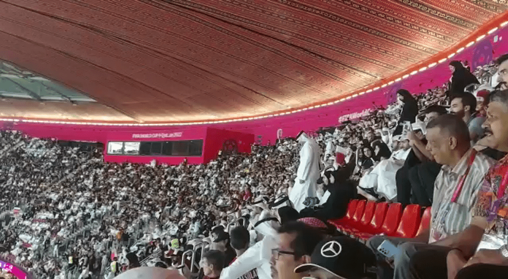 Ce au făcut suporterii Qatarului după doar 30 de minute de joc împotriva Ecuadorului VIDEO