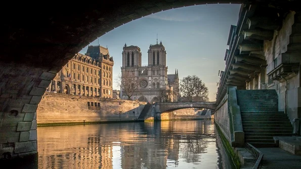 Vestigii remarcabile, scoase la lumină de săpăturile arheologice efectuate la Notre Dame din Paris / VIDEO jpeg