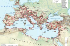 Principalele drumuri ale Imperiului Roman în timpul domniei lui Hadrian (117–138 d.Hr.). (© Wikimedia Commons)