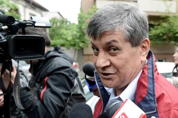 
    Stan Mustață a ieșit de la audieri după trei ore  