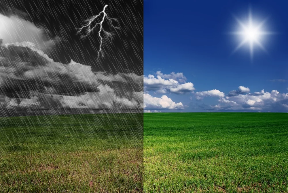 Vremea sâmbătă, 30 august. Caniculă ziua şi ploi torenţiale spre seară