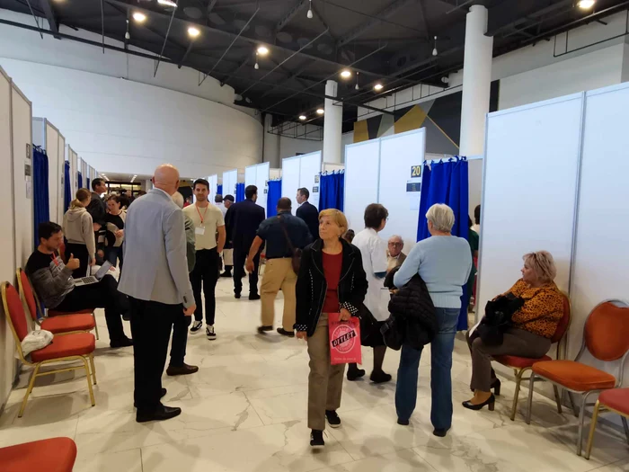 Prima zi a campaniei Împreună pentru oameni ‒ Luminează orașul prin bine FOTO Ștefan Both