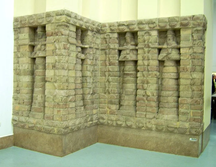 part of front of inanna temple of kara indasch from uruk vorderasiatisches museum berlin jpg jpeg
