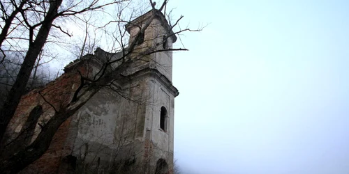 Biserica de pe malul Lacului Cinciș Foto Daniel Guță ADEVĂRUL jpg