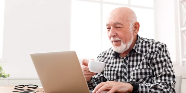 pensionar calculator FOTO Shutterstock