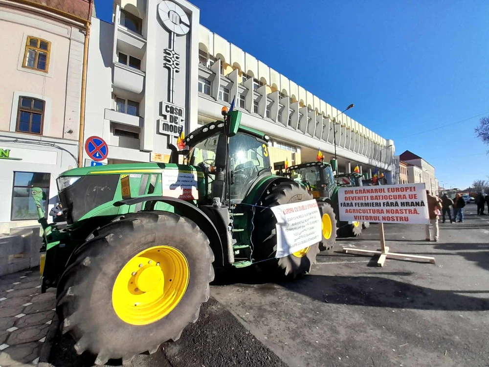 Protestul agricultorilor din parcarea de la Modex FOTO Ștefan Both