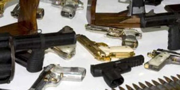 Cea mai nouă infracţiune la frontieră: traficul de armament şi muniţii