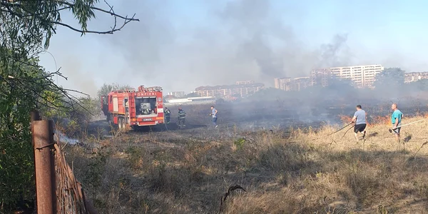 incendiu miriste sector 5 Bucuresti FOTO ISU Bucuresti (2) jpeg
