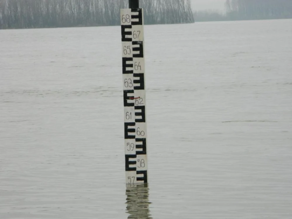 Se menţin avertizările de inundaţii pe Dunăre FOTO Adevărul