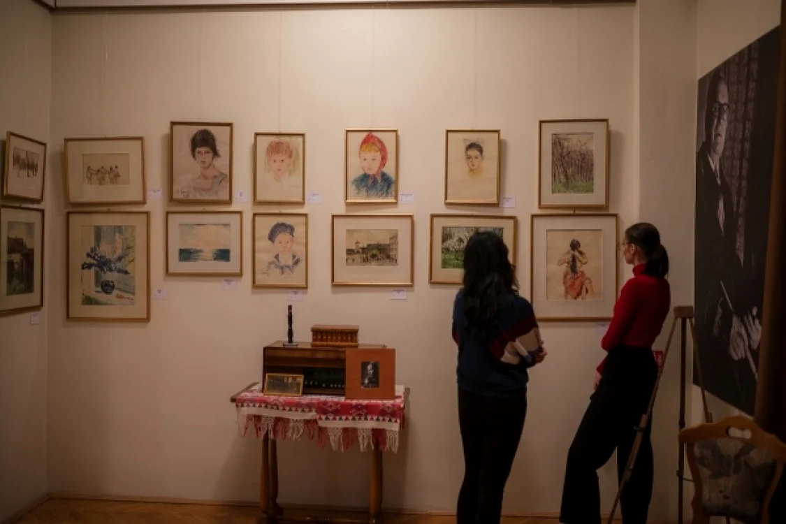 120 de lucrări ale artistului sunt expuse în Galeria de Artă ce îi poartă numele FOTO MJIA Zalău