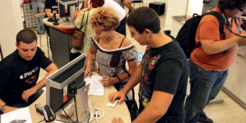 Cum renegociezi contractul la mobil?