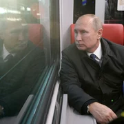 Vladimir Putin în tren FOTO EPA-EFE