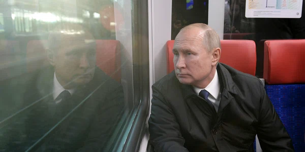 Vladimir Putin în tren FOTO EPA-EFE