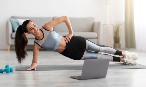 Exercitiul simplu de Pilates care te ajuta sa slabesti  Sursa foto shutterstock 1922215715 jpg